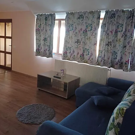 Summer Valley House 公寓 图兹拉